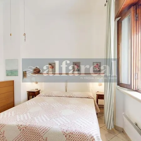 Rosmarino, Piano Terra A 150 Metri Dal Mare! By Alfareal Apartman